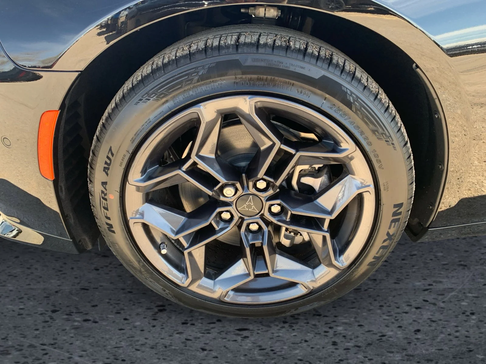 New 2026 Diamond Black Crystal Pearl Dodge R/T image 9