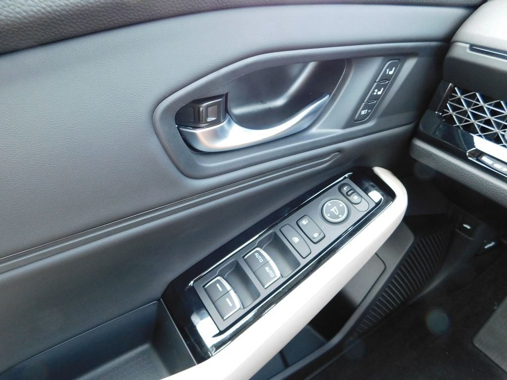 New 2026 Meteorite Gray Metallic Honda Touring image 25