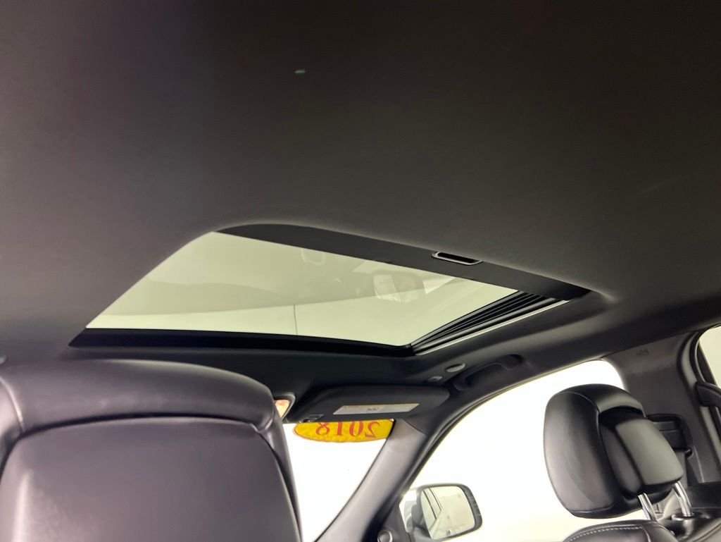 Used 2018 White Jeep Limited image 26