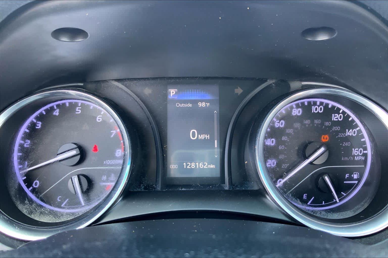 Used 2018 Super White Toyota LE image 25