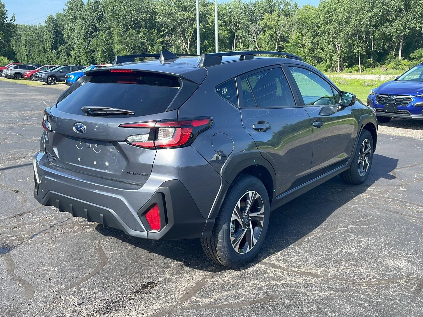New 2026 Magnetite Gray Metallic Subaru Premium image 5