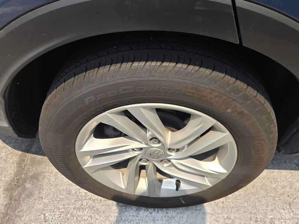 Used 2025 Blue Buick Preferred image 9