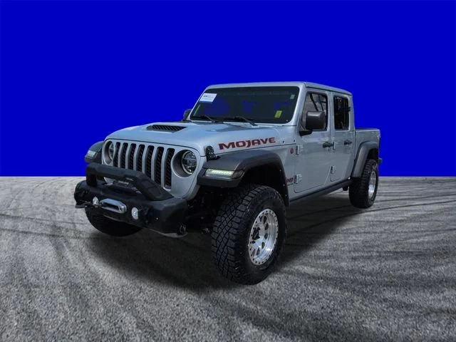 Used 2022 Silver Jeep Mojave image 8