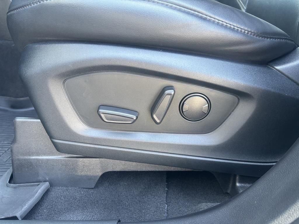 Certified Used 2022 Silver Metallic Ford XLT image 21