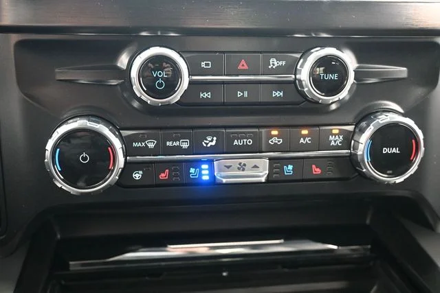 New 2027 Glacier Gray Metallic Tri-Coat Ford F-250® Lariat® image 13