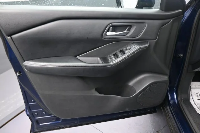 Used 2024 Blue Nissan SV image 26