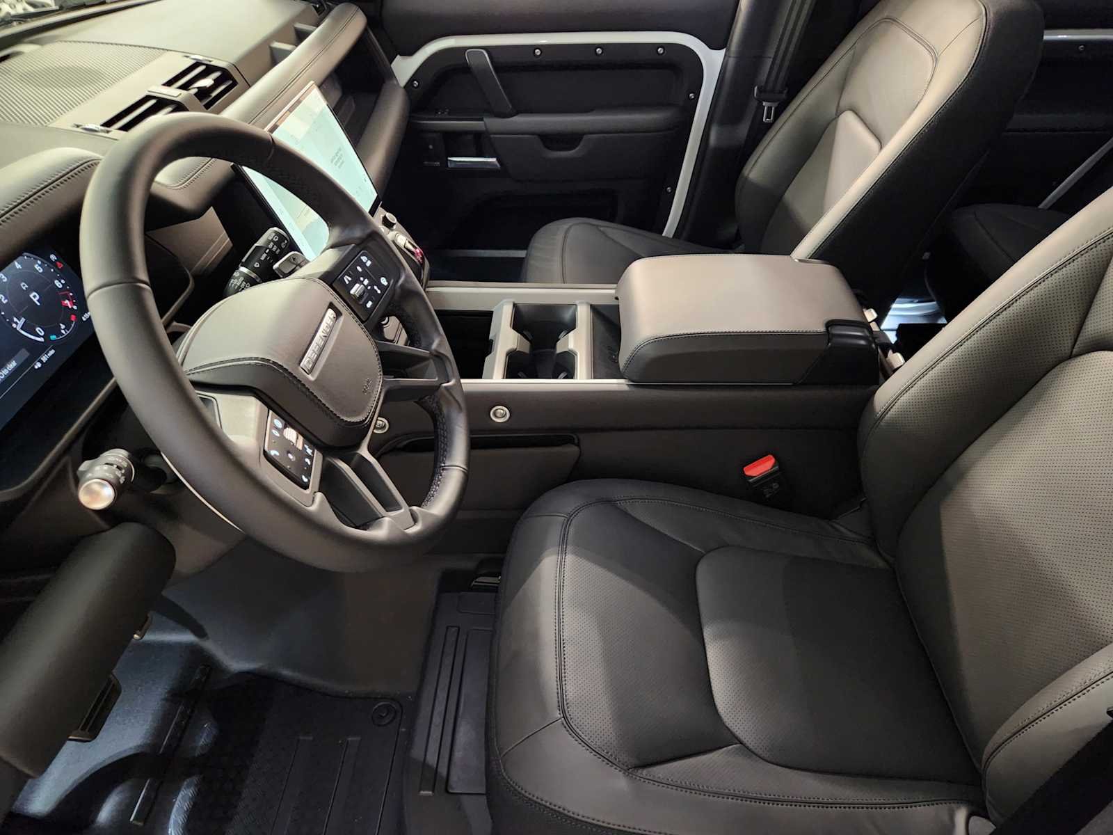 New 2026 Fuji White Land Rover V8 image 14