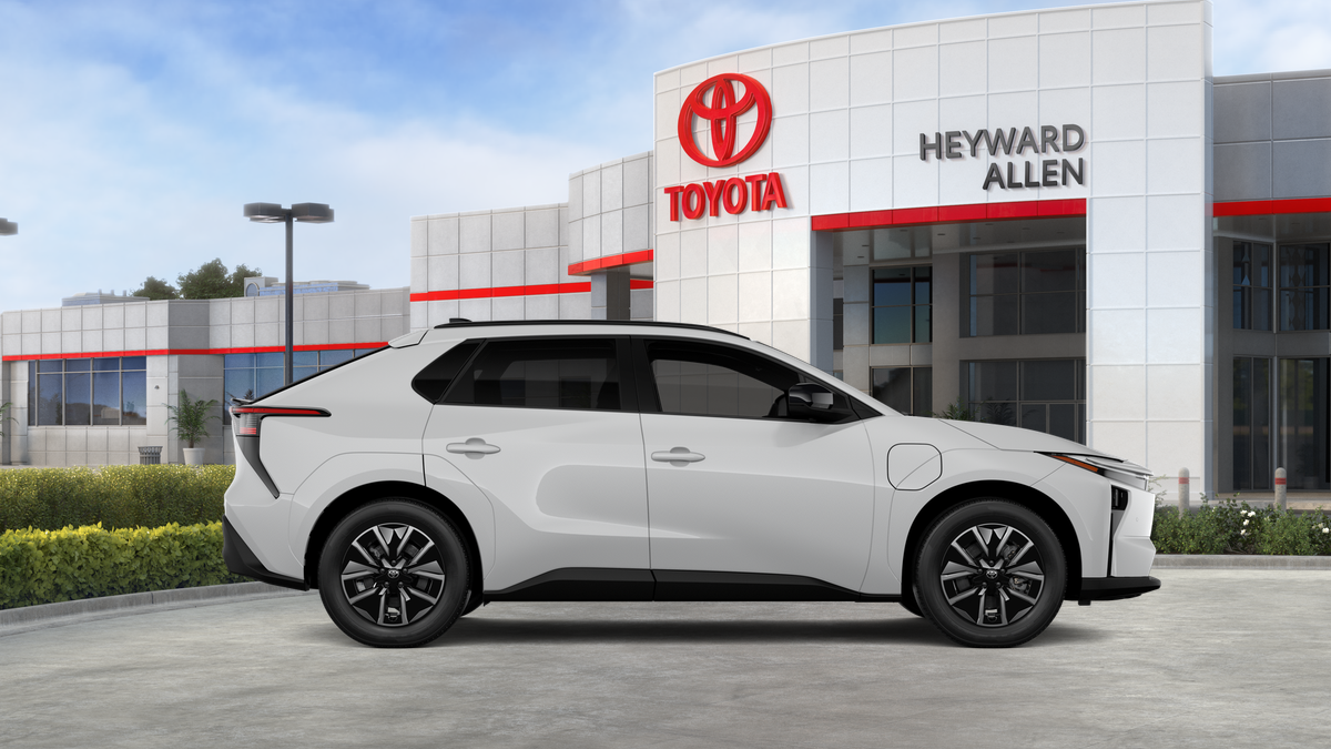 New 2026 Wind Chill Pearl Toyota XLE image 64