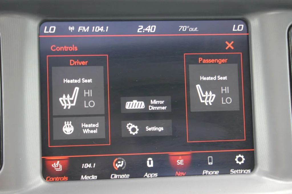 Used 2023 Red Dodge SXT image 8