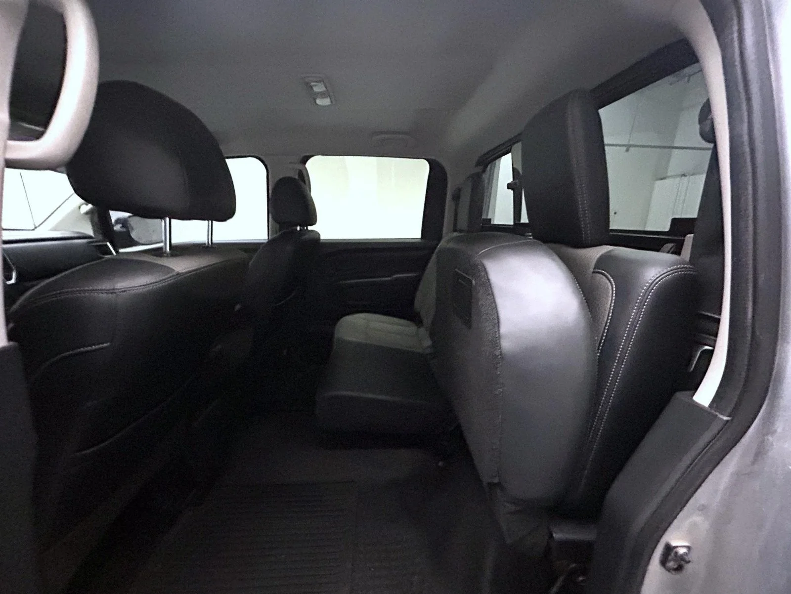 Used 2017 Silver Nissan S image 19