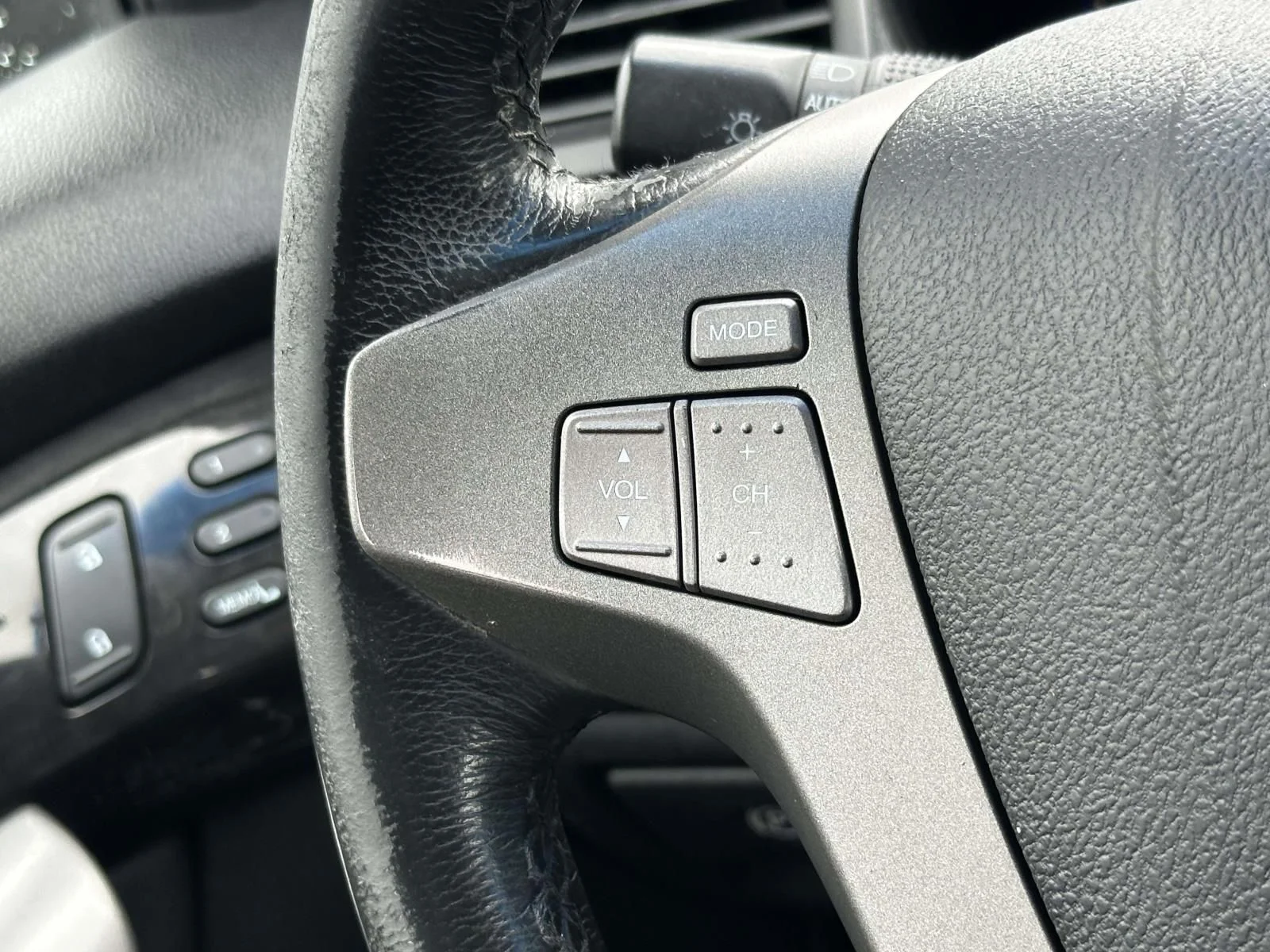 Used 2008  Acura Technology image 30
