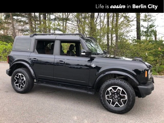 2023 Ford Bronco Outer Banks 4x4's photo