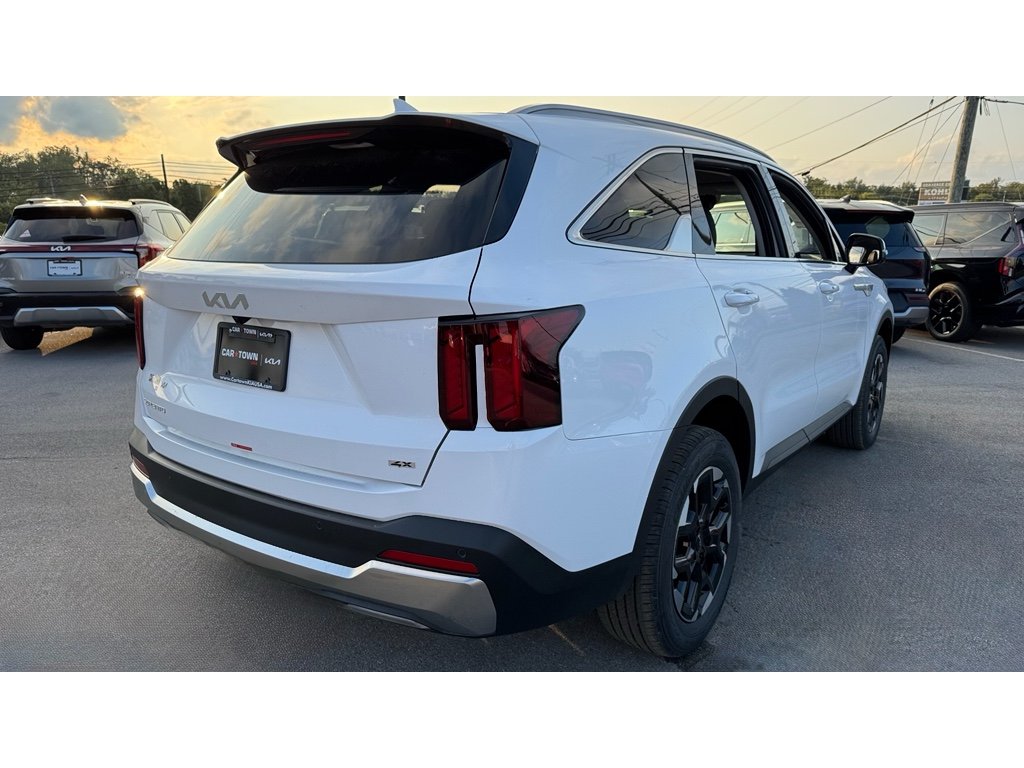 2026 Kia Sorento S photo 3