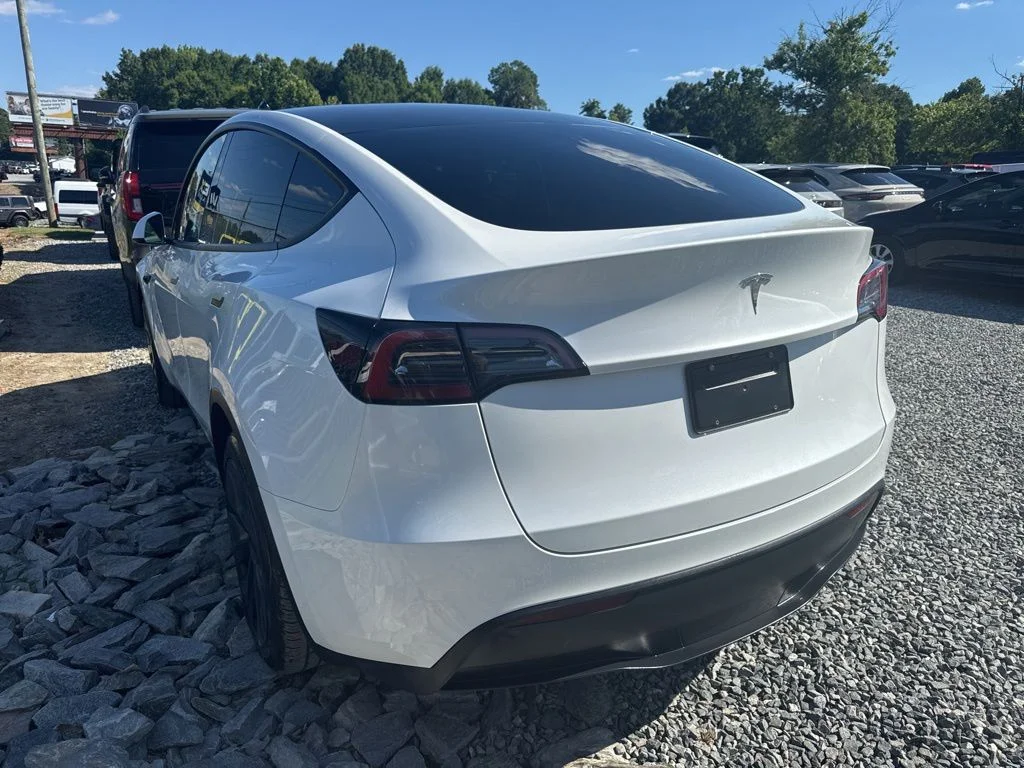 Used 2025  Tesla Long Range image 6