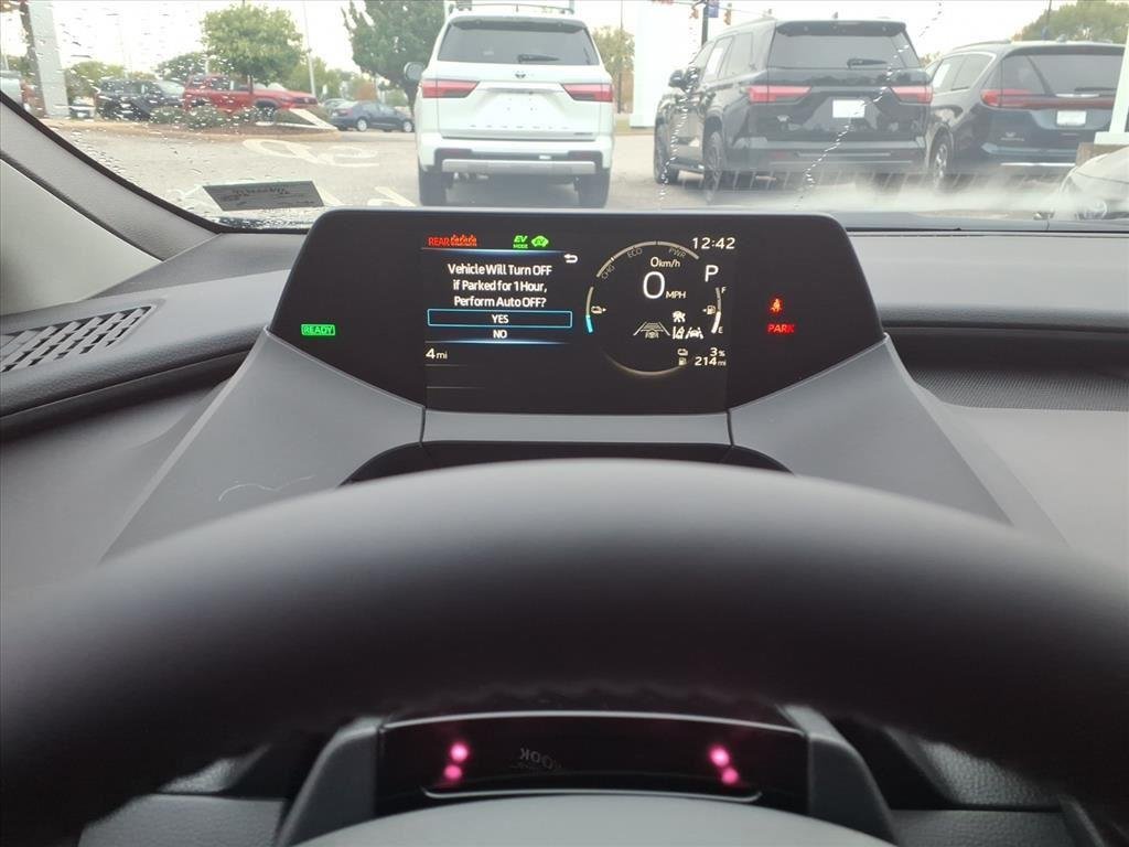 2026 Toyota Prius Plug-in Hybrid SE - Photo 21