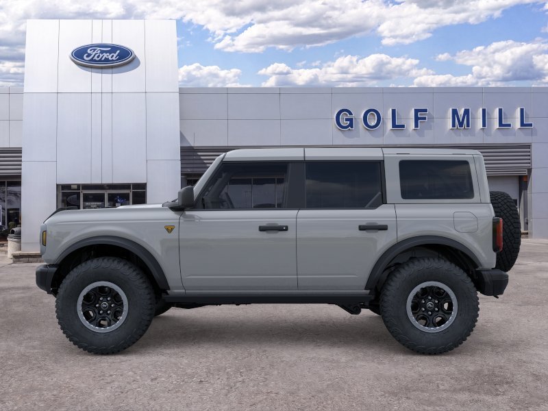 New 2026 Avalanche Gray Ford Badlands image 3