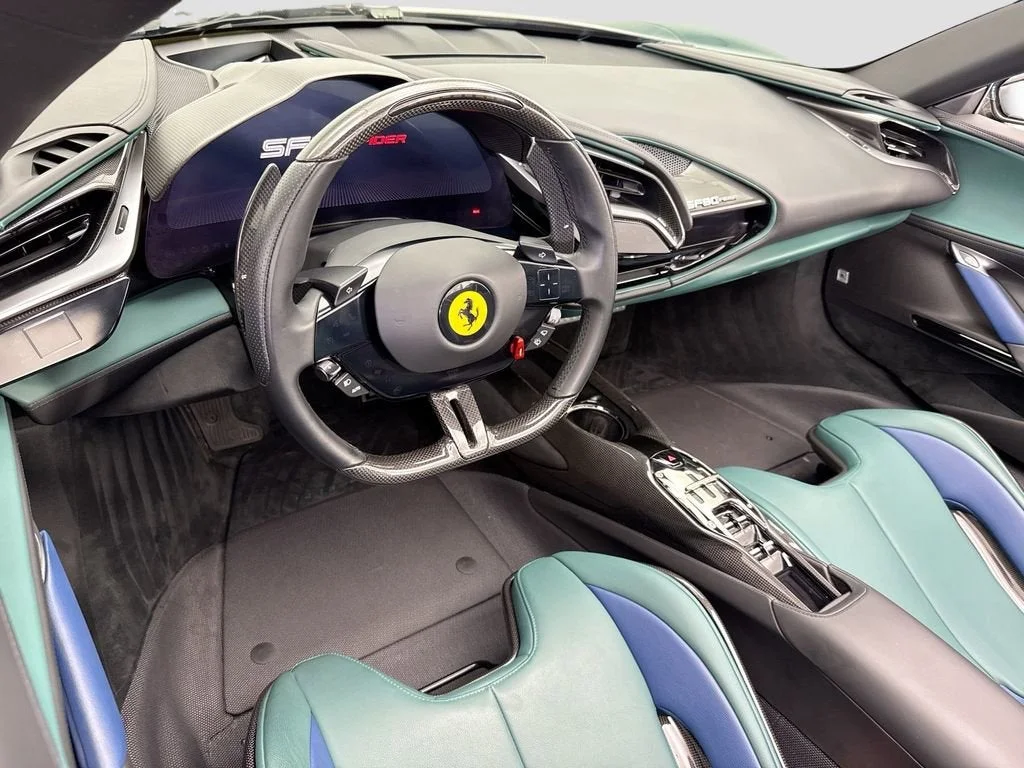 Used 2022 Extra Sample Ferrari Tailor Made image 18