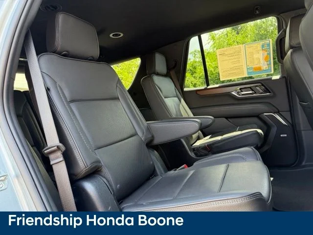Used 2025 Silver GMC Denali image 47