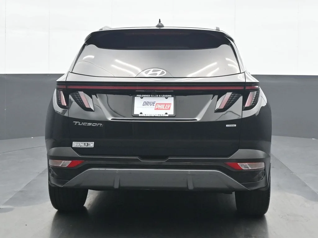 Used 2024 Black Hyundai Limited image 5