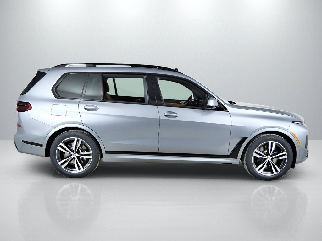 Used 2026 Skyscraper Grey Metallic BMW xDrive40i image 9