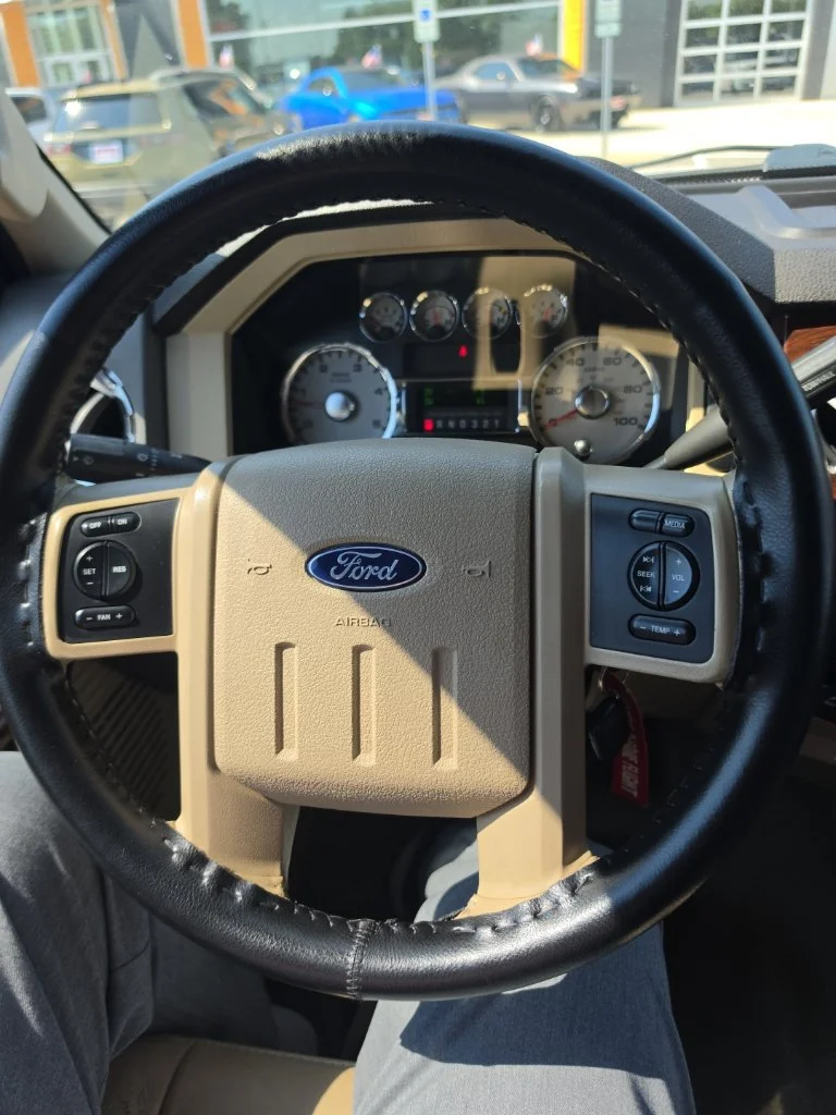 Used 2008 White Ford XL image 5