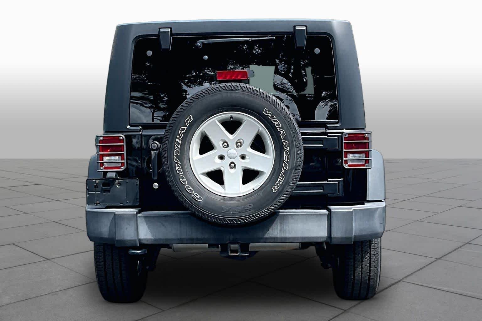 Used 2016 Black Clearcoat Jeep Sport image 5