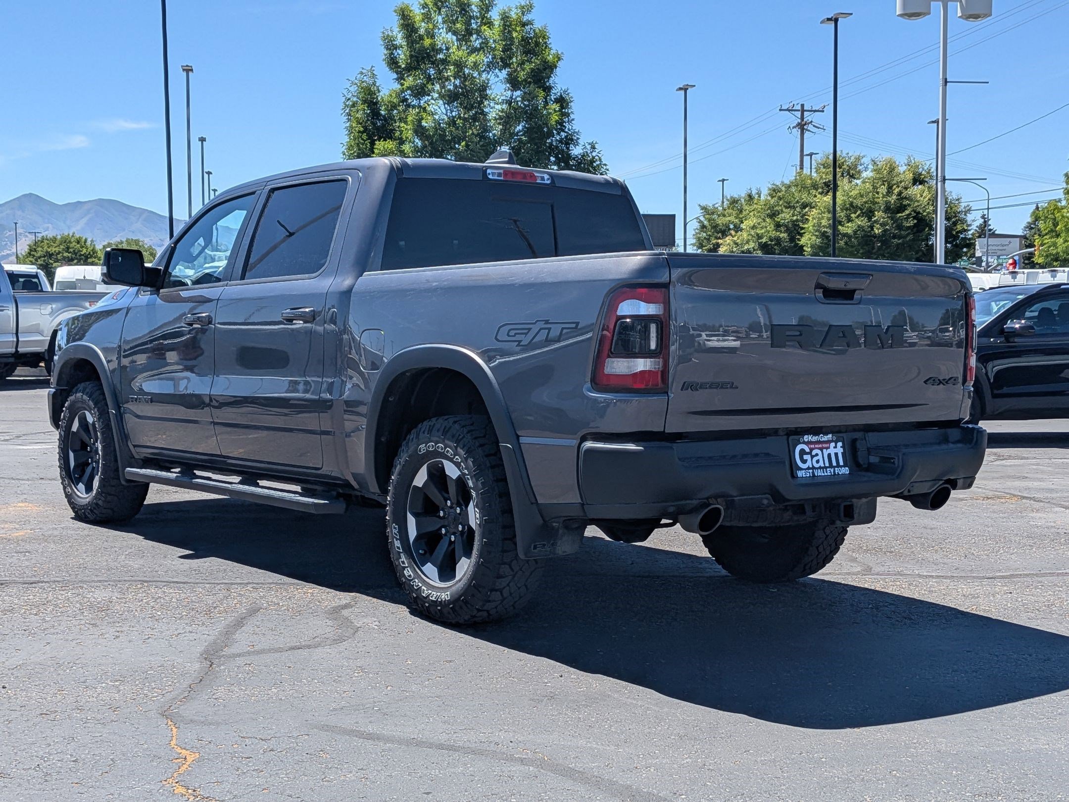 Used 2022 Granite Crystal Clearcoat Metallic Ram Rebel image 5