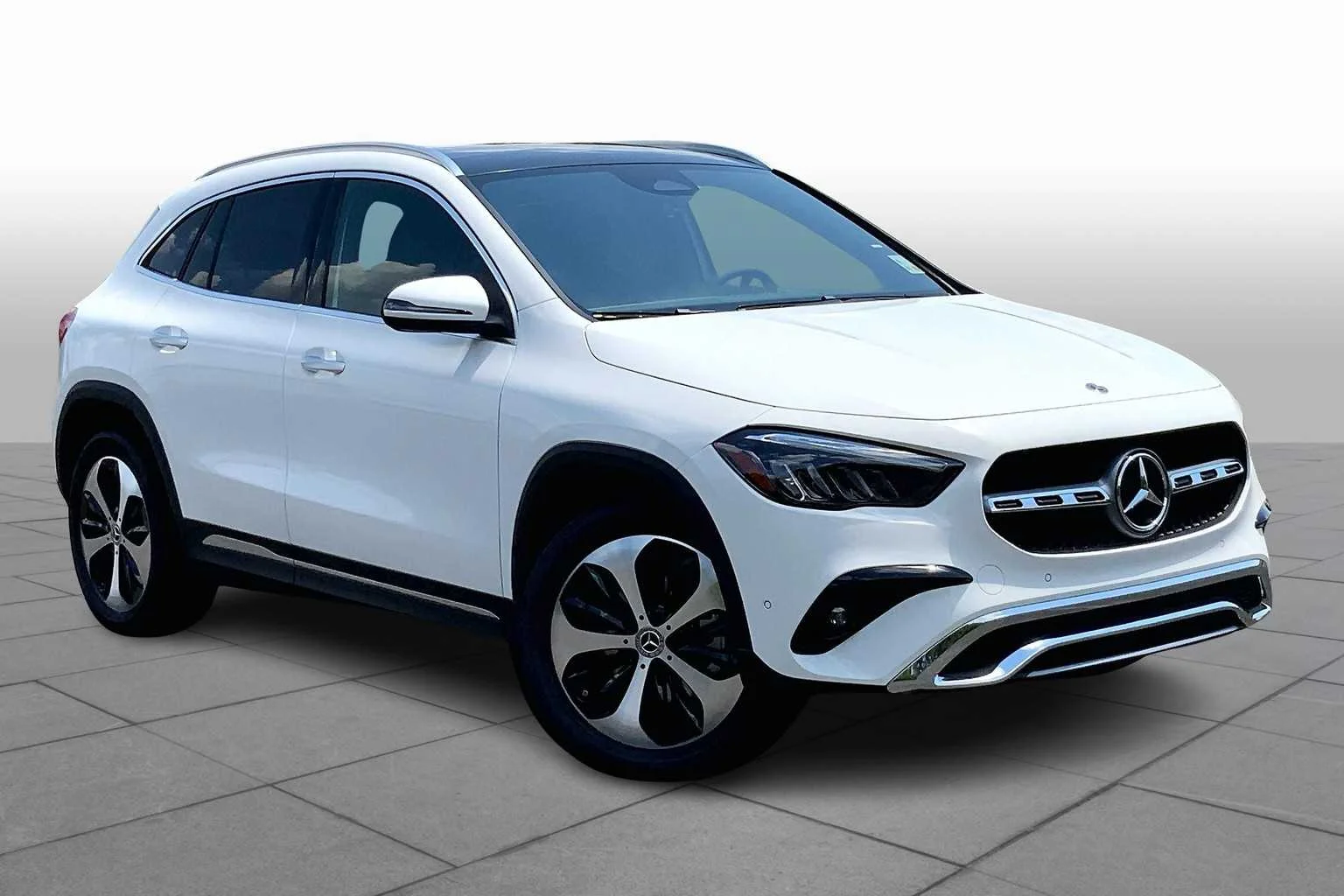 New 2026 Polar White Mercedes-Benz GLA 250 image 2