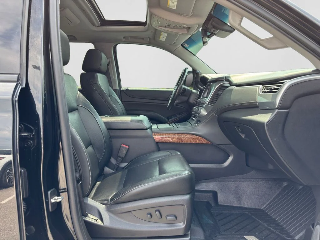 Used 2019 Black Chevrolet Premier image 15