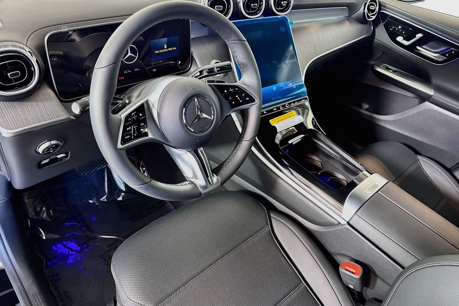New 2027 Black Mercedes-Benz GLC 300 image 9