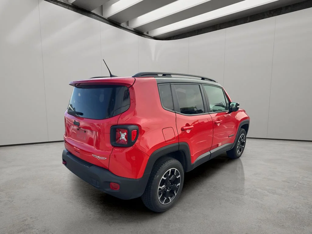 Used 2023 Colorado Red Clearcoat Jeep Trailhawk image 5