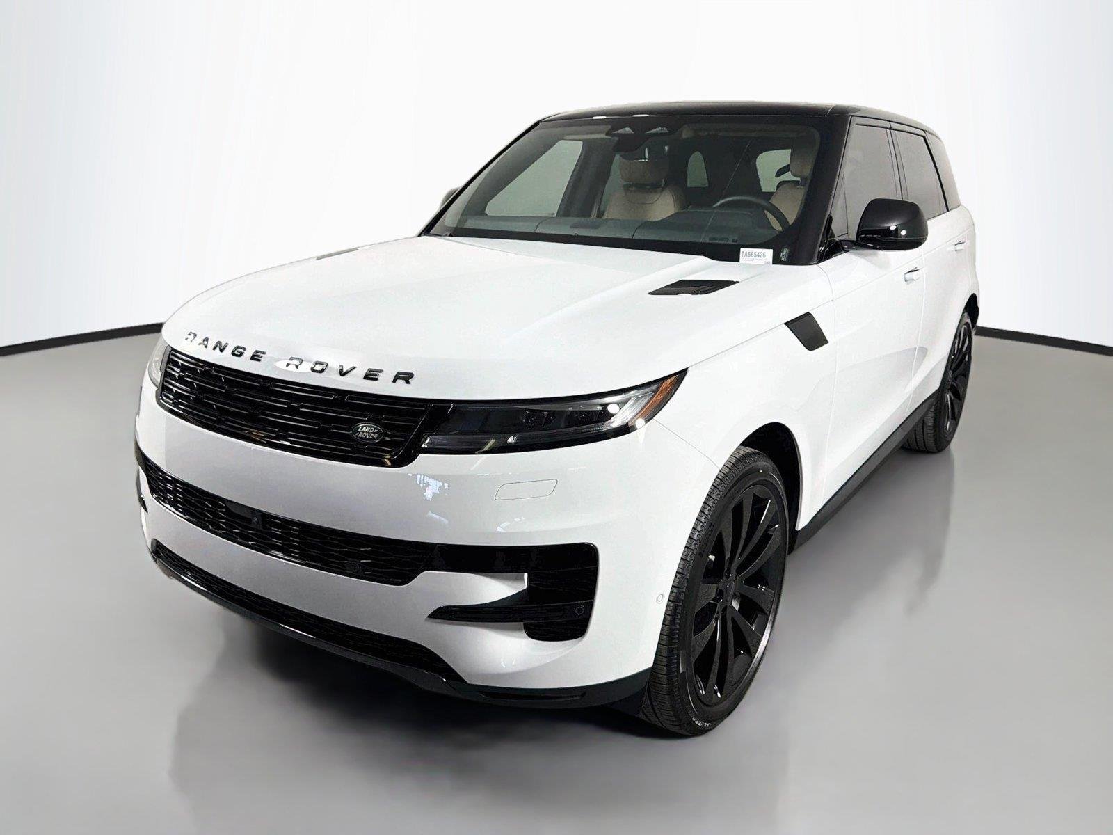 New 2026 Fuji White Land Rover SE image 1