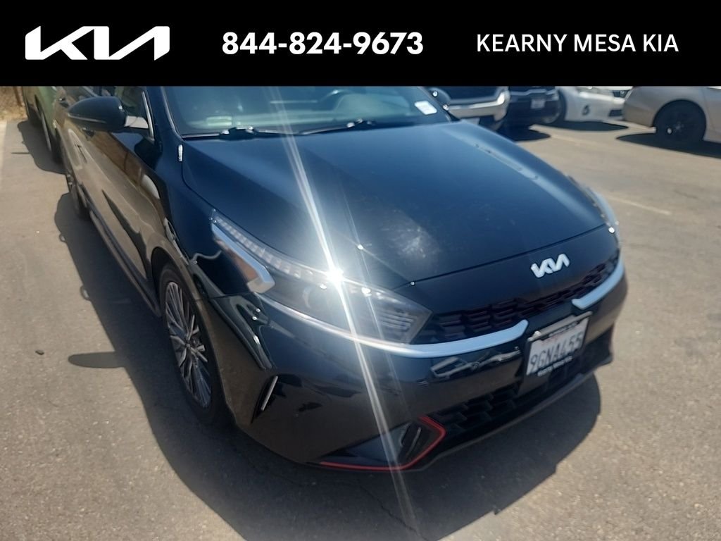 2023 Kia Forte GT-Line AT's photo