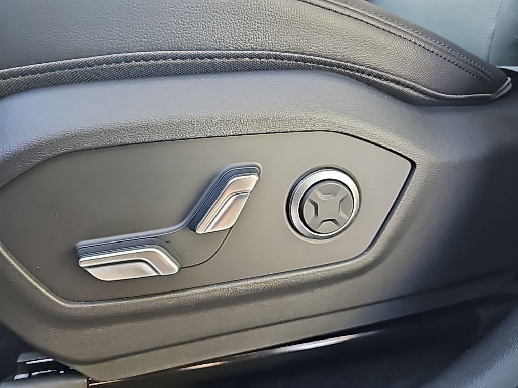New 2026 White Hyundai Limited AWD image 14