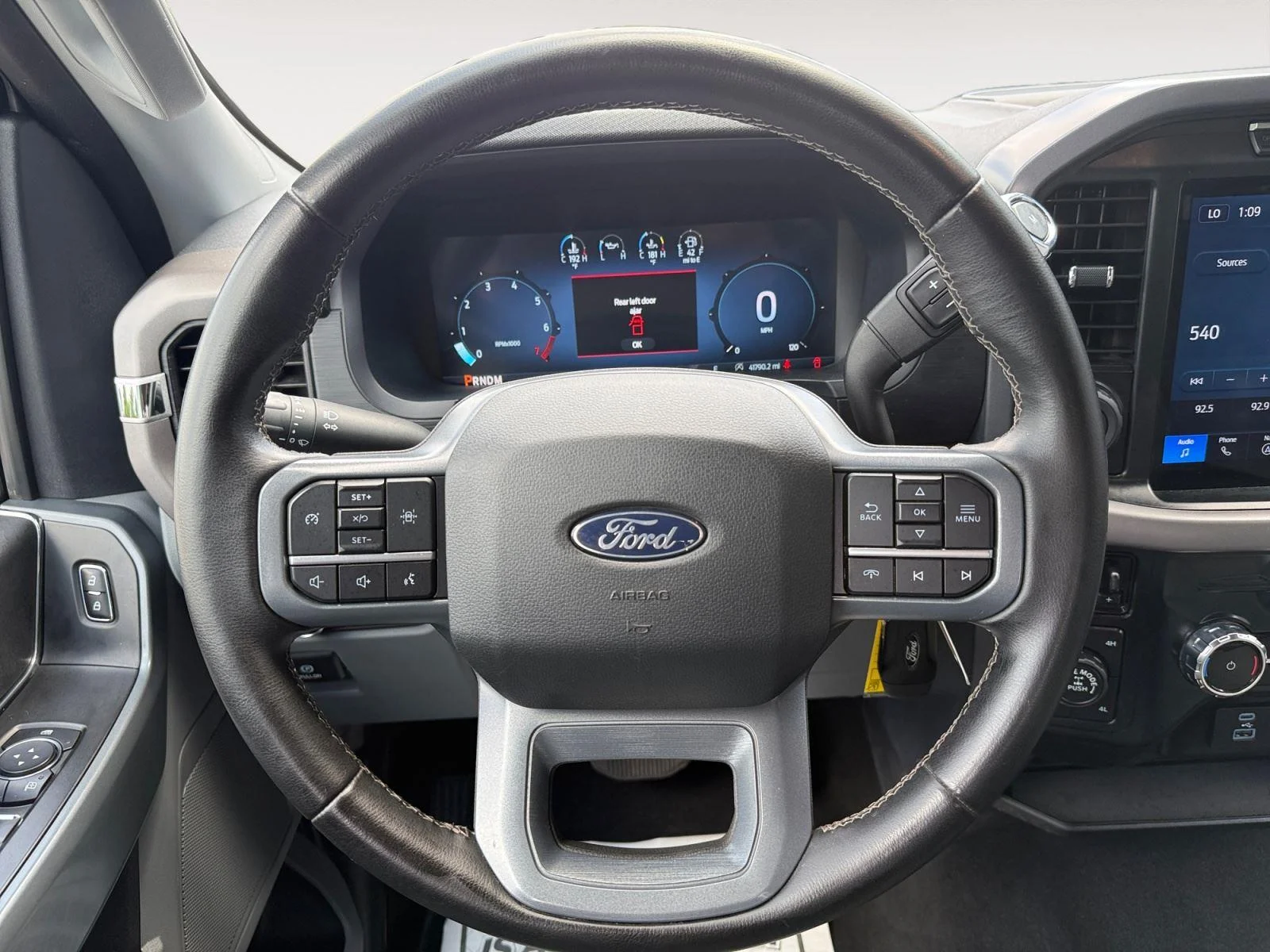 Used 2024 Iconic Silver Ford XLT image 16