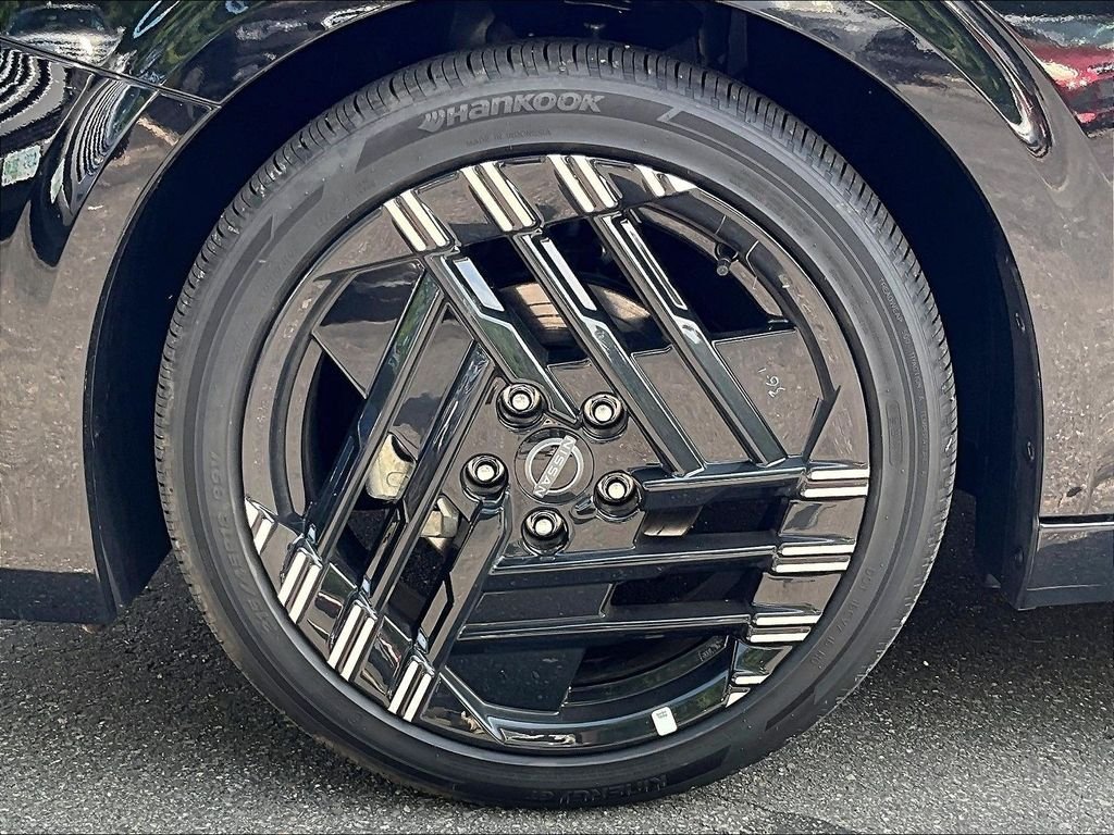 Used 2026 Super Black Nissan SR image 7