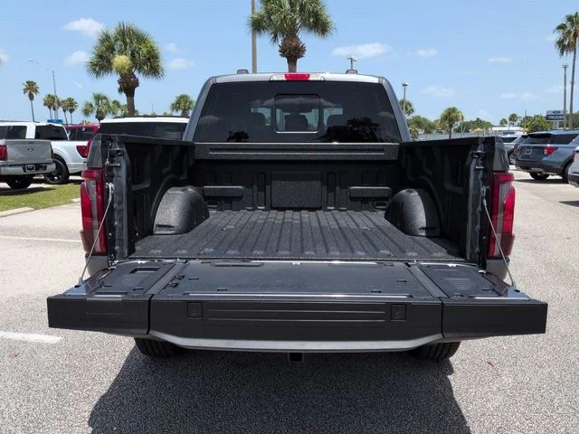 New 2026 Gray Ford King Ranch image 13