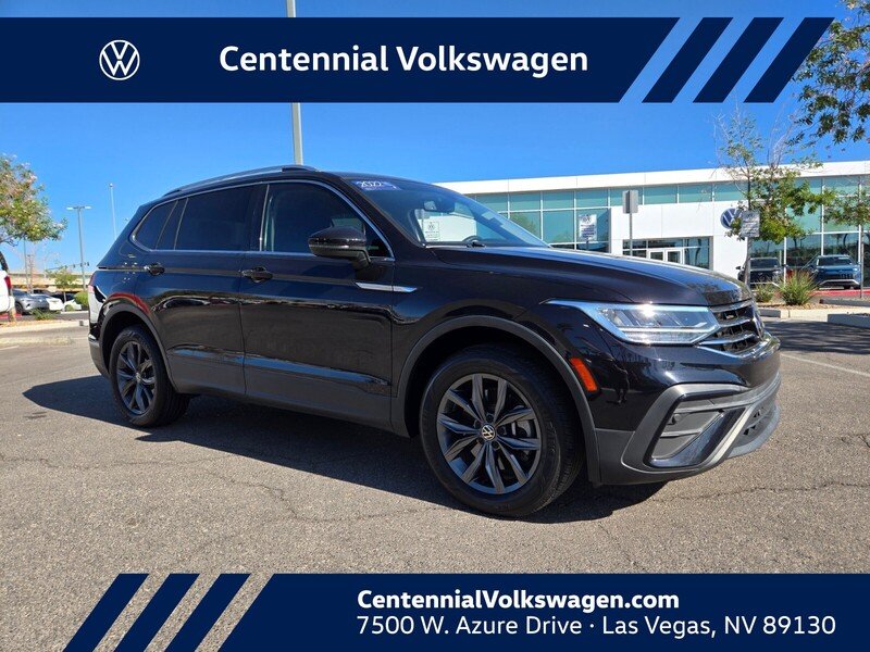 2022 Volkswagen Tiguan SE's photo