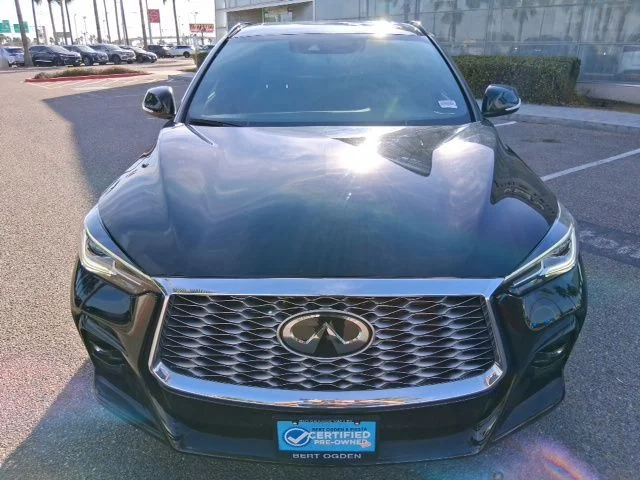 Used 2023 Black INFINITI LUXE image 2