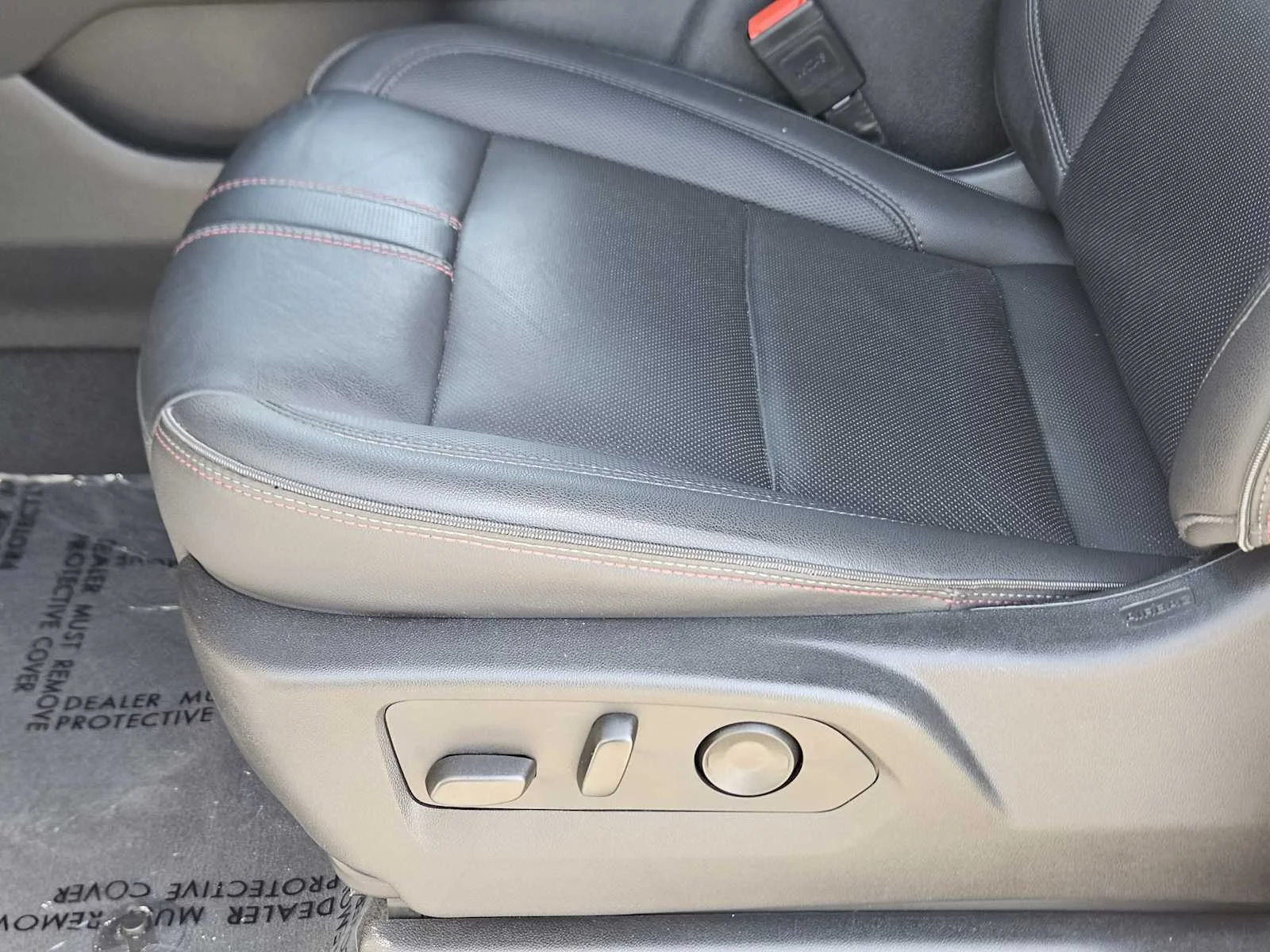Used 2024 Summit White Chevrolet RST image 19