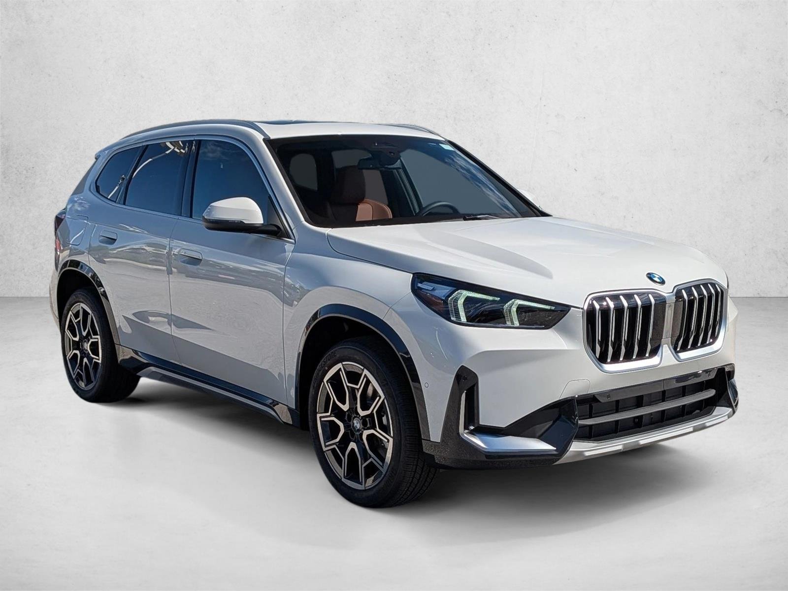 Used 2026 Alpine White BMW xDrive28i image 7