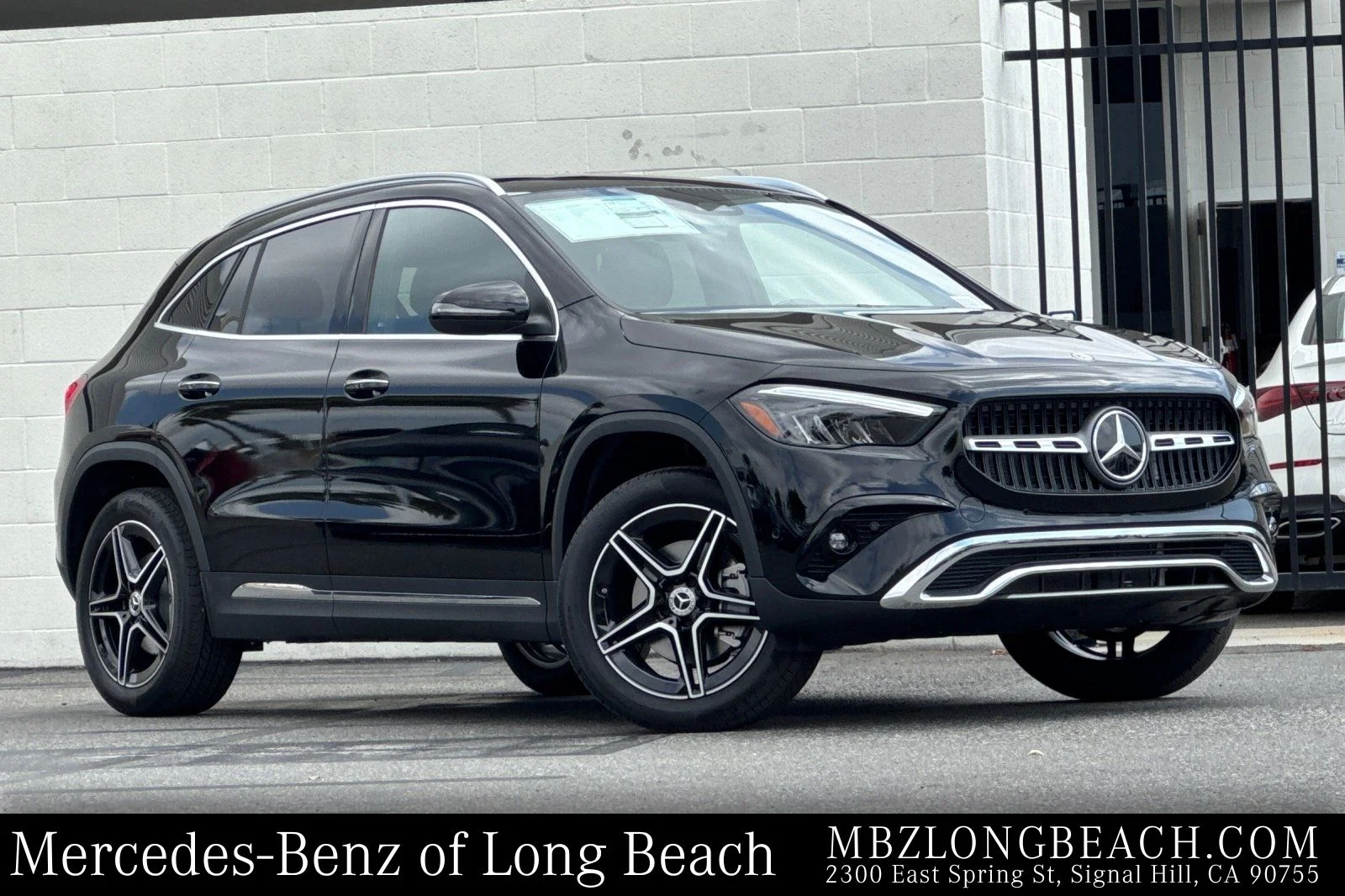 New 2026 Black Mercedes-Benz GLA 250 image 1