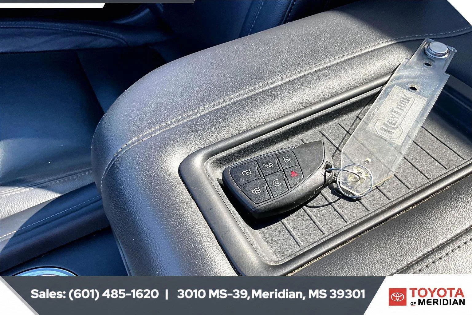 Used 2021 Graywood Metallic Chevrolet Z71 image 9