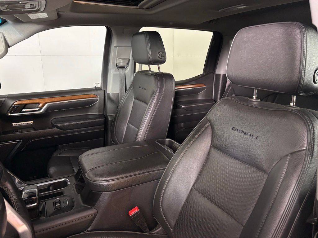 Used 2023 Black GMC Denali image 18