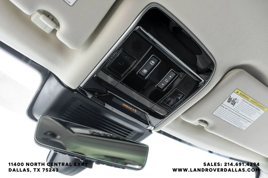 Used 2023 Silver Land Rover SE image 22