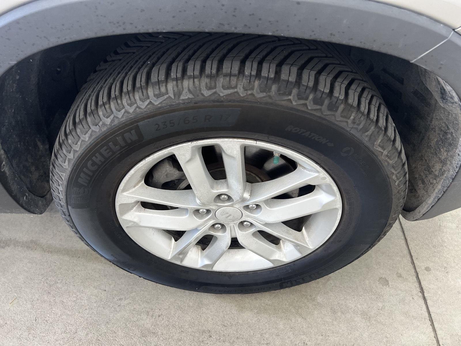 Used 2014 Satin Metal Kia LX image 8