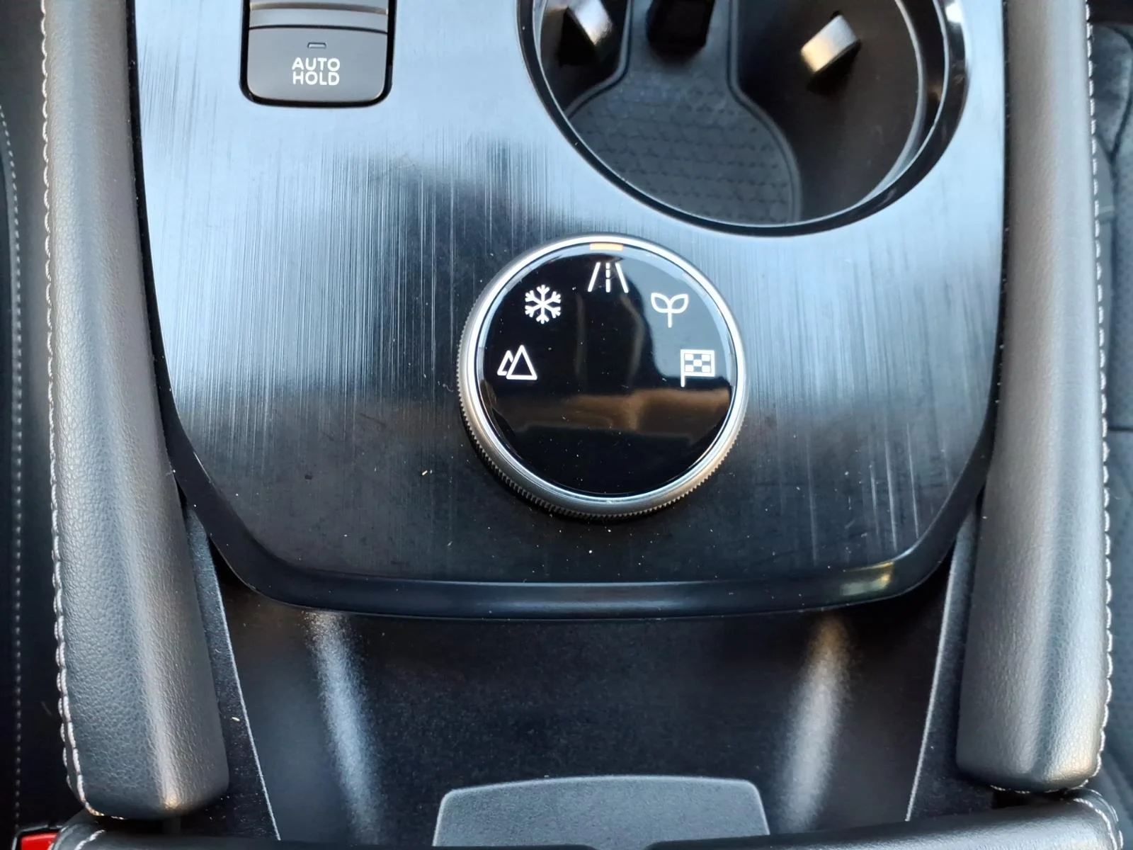 Used 2023 Caspian Blue Metallic Nissan Platinum image 23