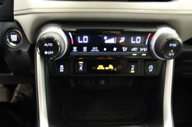 Certified Used 2024 WIND CHILL PEARL Toyota  image 8