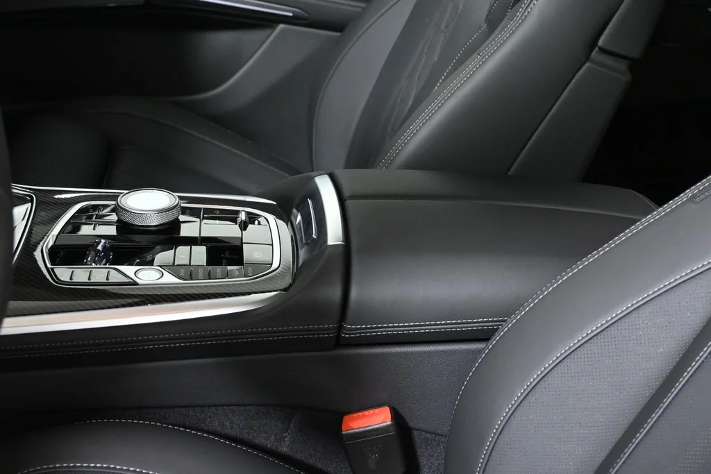 Used 2027 Gray BMW M60i image 25