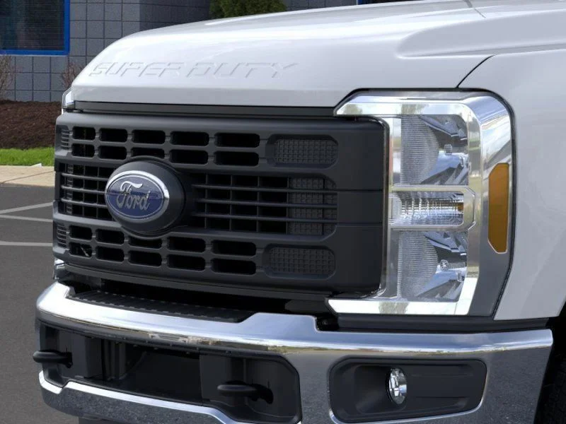 New 2026 Oxford White Ford F-350® XL image 20